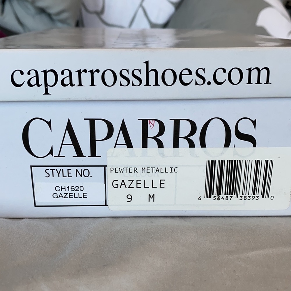 Gray/Silver Heels - image 5